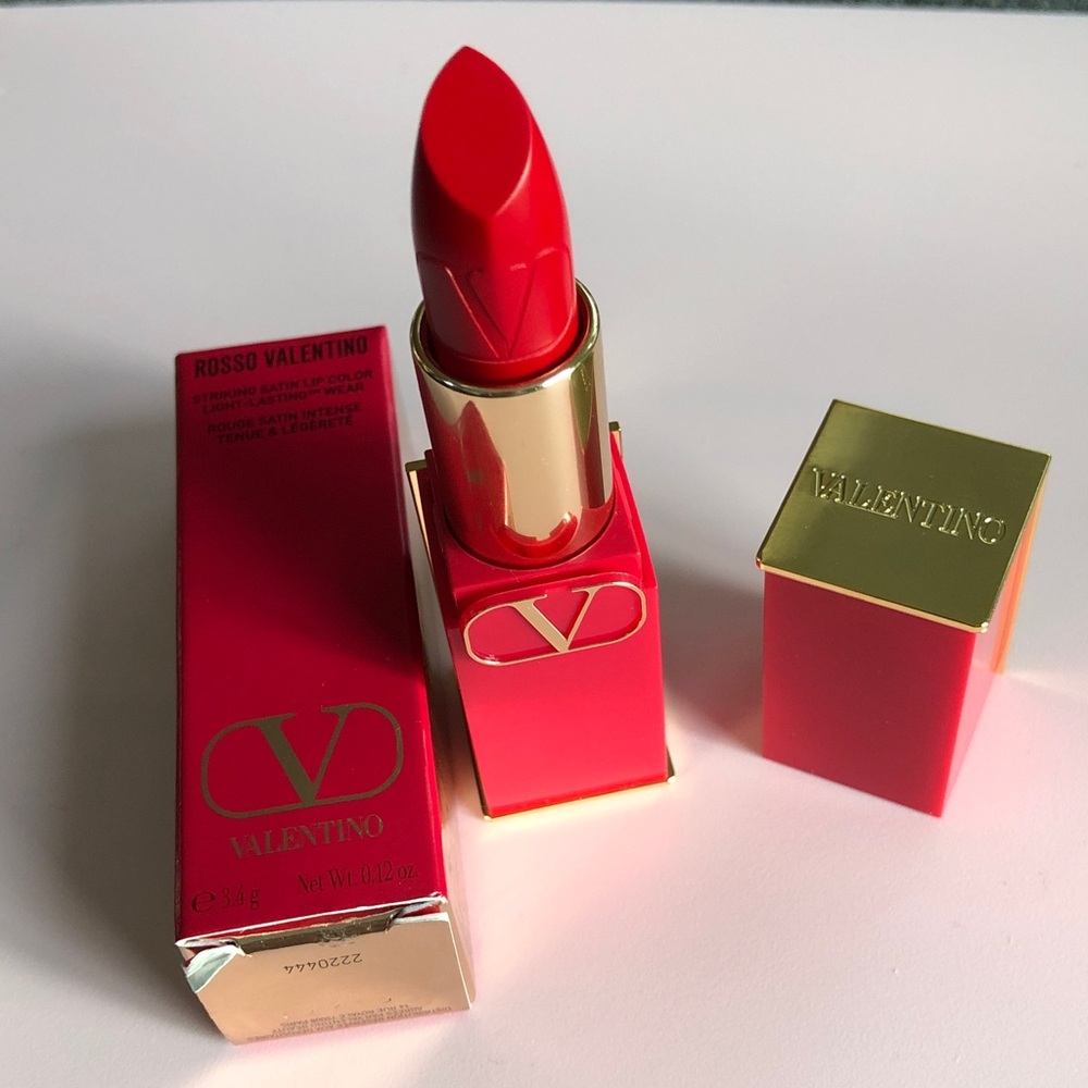 Authentic in box Valentino Rosso Satin Lip Color - Rouge Satin